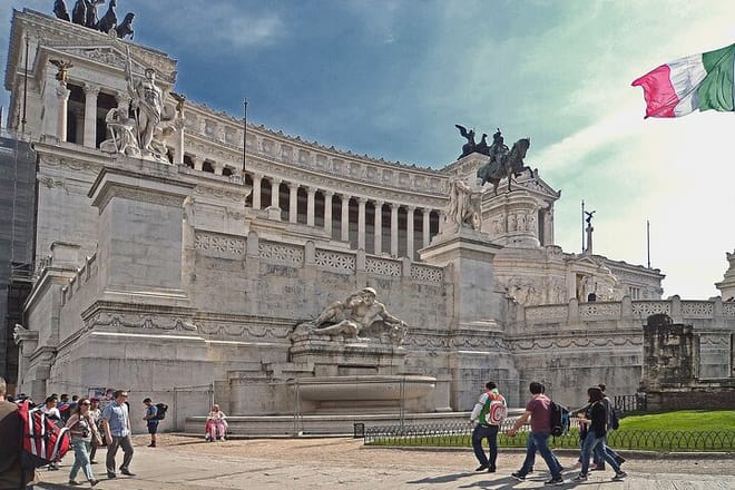 Walking Tour of Vicus Caprarius and the Fountains of Rome 4