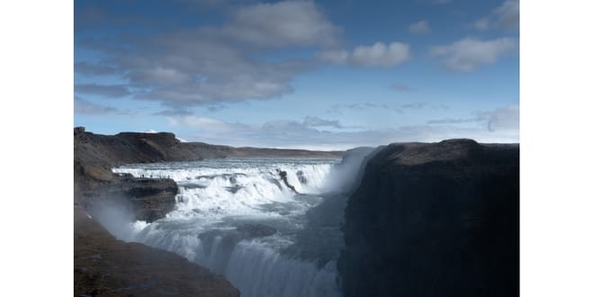 Small group Tour: Golden Circle Premium and Lava Tunnel