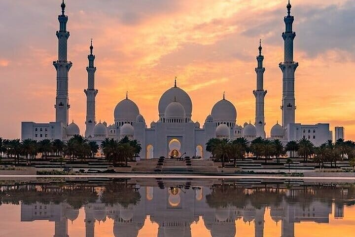 Abu Dhabi City Tour with Ferrari World Tickets  2