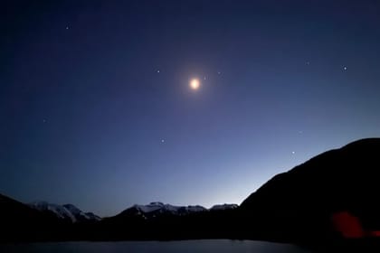 Banff Night Tour and Stargazing from Canmore or Banff