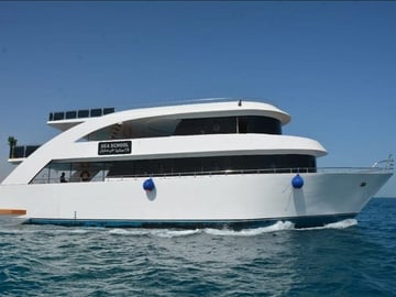 Ozirea Island Snorkeling Luxury Boat Trip from Hurghada