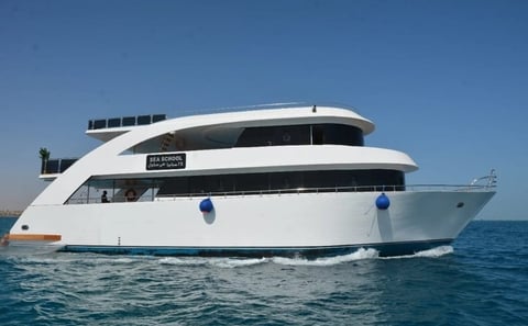 Ozirea Island Snorkeling Luxury Boat Trip from Hurghada