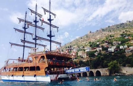 All Inclusive Catamaran Yatch Tour with Lunch and Soft Drinks