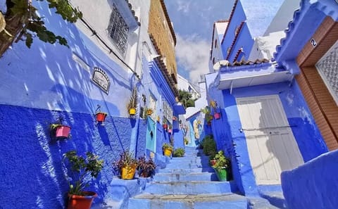 Day Trip to Chefchaouen from Rabat with Comfortable Transport