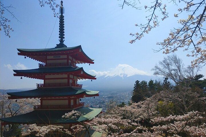 Mt Fuji with Kawaguchiko Lake Day Tour