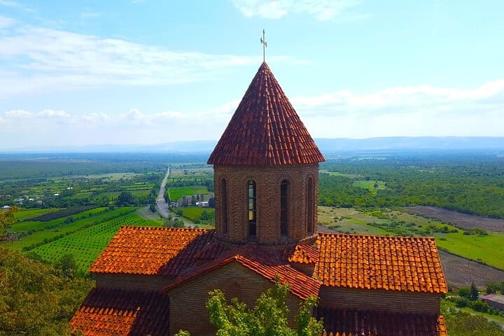 Kurmukhi_church,_Azerbaijan_Sheki Tour