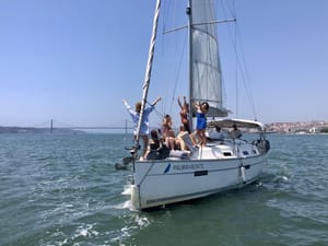 Lisbon Private Sailing Cruise, drink included (options: 2h, 3h, 4h, 6h or 8h)