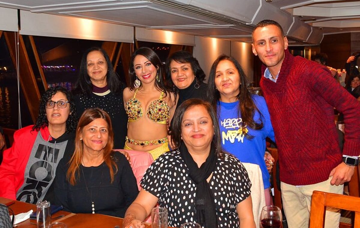 Nile Cruise Dinner with Tanura Show Belly Dancer and Live Show