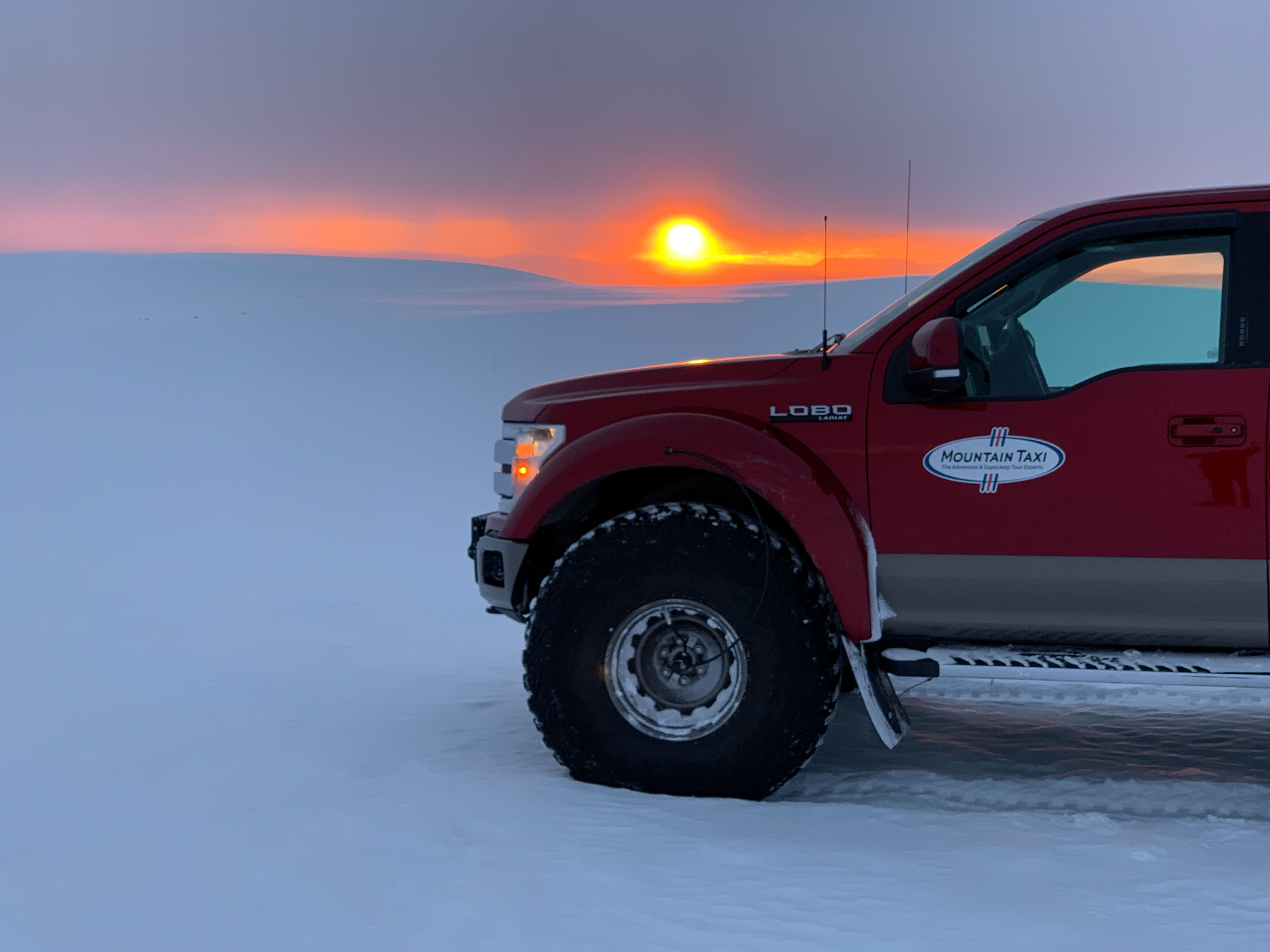 Rent a Super Jeep with driver guide