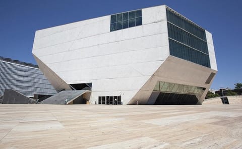 Private Full Day Porto City Tour and Six Bridges Cruise
