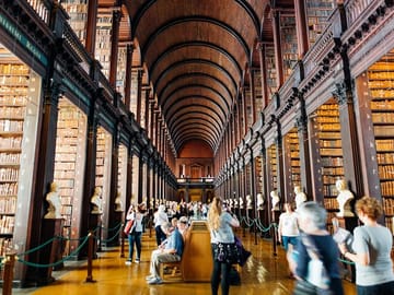 Dublin City Tour: Explore Key Attractions in 5 Hours