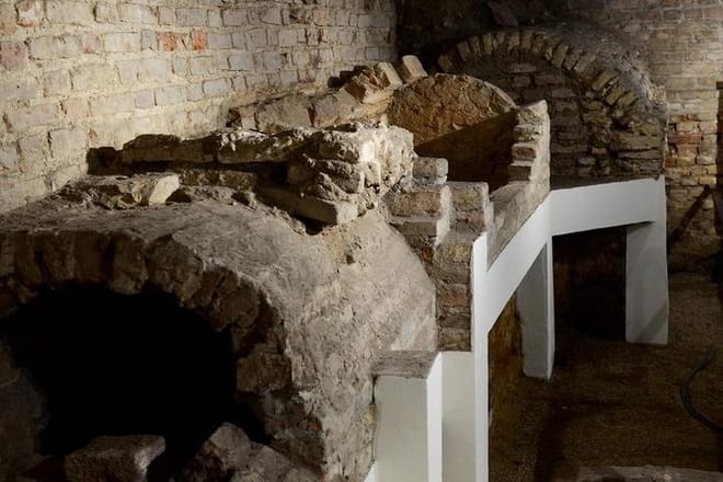 Vilnius Catacombs Tour 9