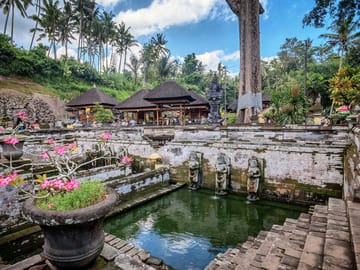 Private Full-Day Bali Tour to Tegenungan Waterfall and Temples