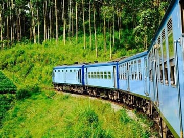 4 Days Tour with Hiking and Scenic Train Ride