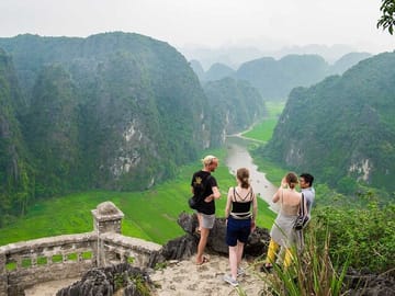 Best Of Northern Vietnam Tour 7 Days: Hanoi-Ninh Binh-Halong-Sapa