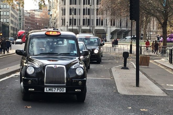 Private transfers between London City Airport - London Paddington Station 7