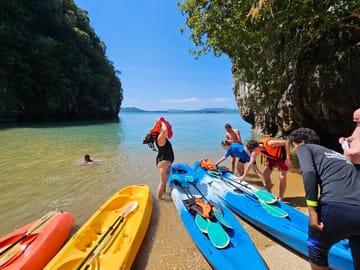 Kayaking Adventure to Three Islands in Ko Lanta Yai