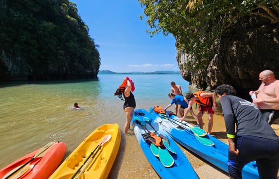 A full day exploring kayaking 3 islands (Talabeng sea cave)