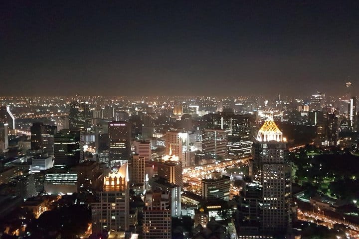 Vertigo TOO Sky Bar: Unlimited Drinks & Spectacular Views 5
