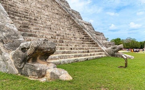 Small Group with early access to Chichen Itza, Coba and Cenote