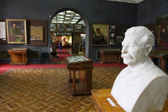 Private Tour to Mtskheta Stalin Museum Uplistsikhe Caves  10