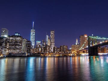 Brooklyn Night Tour: Explore New York City Lights by Bus