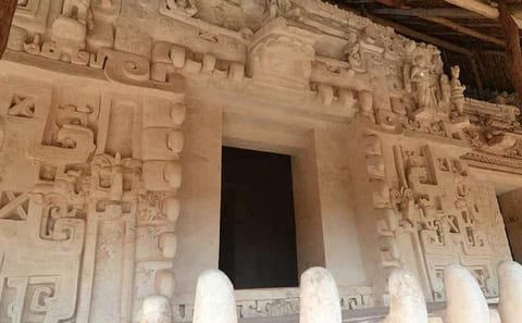 Private Tour of Ek Balam Ruins, Cenote Saamal, and Valladolid