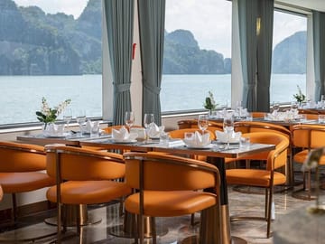 Hanoi to Halong Bay: Leona 5-Star Luxury Cruise with Tasty Lunch