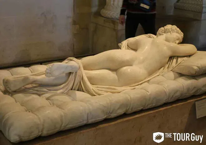 Private Louvre Tour in Paris with Expert Guide