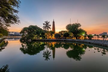 Walking Tour of Hanoi's Old Quarter: Culture and History
