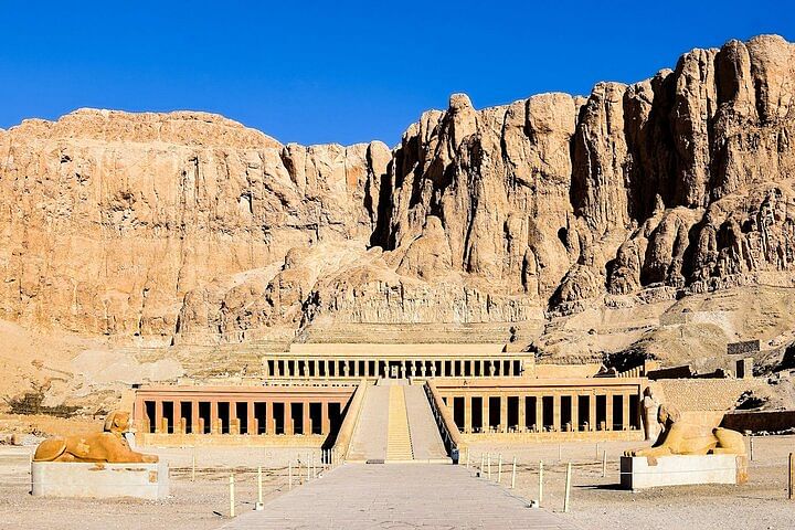 Private Luxor West Bank Tour: Explore Ancient Pharaohs & Temples