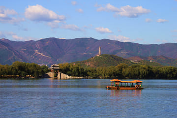 Day Trip to Juyongguan and Summer Palace with Peking Roast Duck Lunch