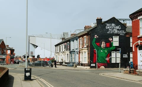 Cultural City Tour of Liverpool with Beatles Story Museum Entry