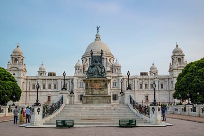 Kolkata, Bodhgaya & Varanasi: Pilgrimage Journey