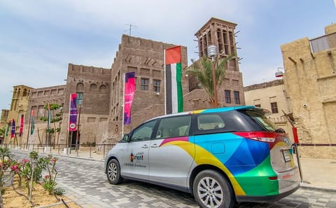 Private Chauffeur Service for Custom Dubai City Tours