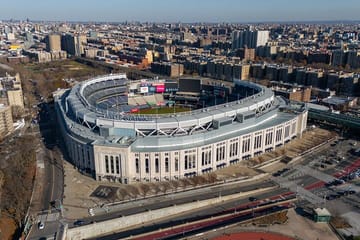 Contrasts Tour in New York City: English/Spanish