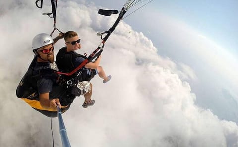 Tandem Paragliding Adventure Over Alanya's Stunning Landscapes