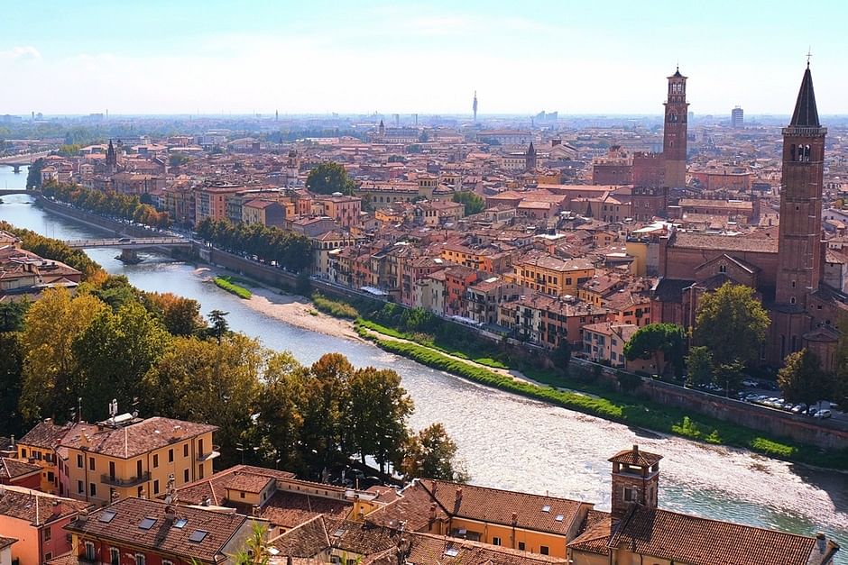 Sightseeing Bus Tour from Milan to Venice: Explore Iconic Cities & More