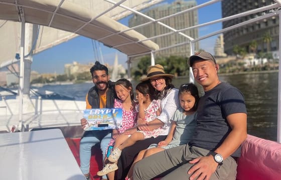 Hurghada: Cairo Pyramids, Sphinx & Egyptian Museum Day Trip