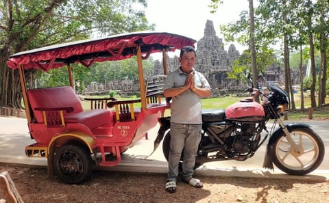 Private Tuk-Tuk Tour of Angkor Wat in Siem Reap