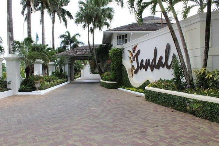 Private Airport Transfer to Sandals Negril Resort