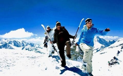 Private Day Tour of Ananuri Fortress and Gudauri Ski Resort
