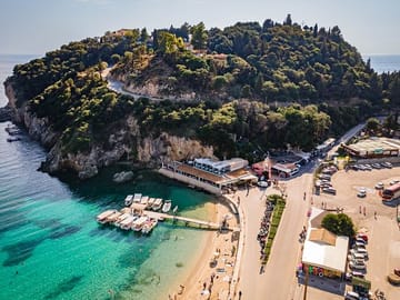 Private Bus Tour of Paleokastritsa with Local Tastings