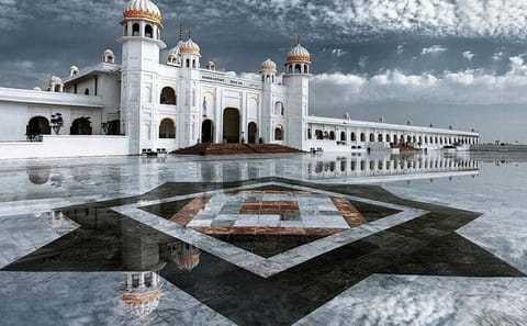 9-Day Sikh Pilgrimage Tour in Gujranwala and Islamabad