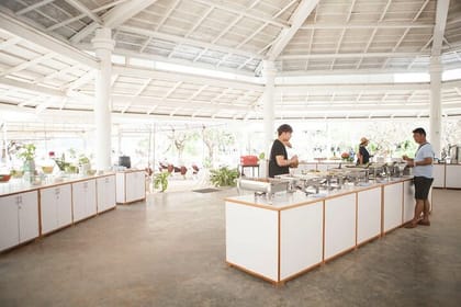 Phuket: Phi Phi Islands by Bigboat with Sea Angel