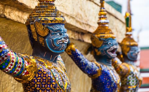 Small Group Cultural Tour of Bangkok's Iconic Sites