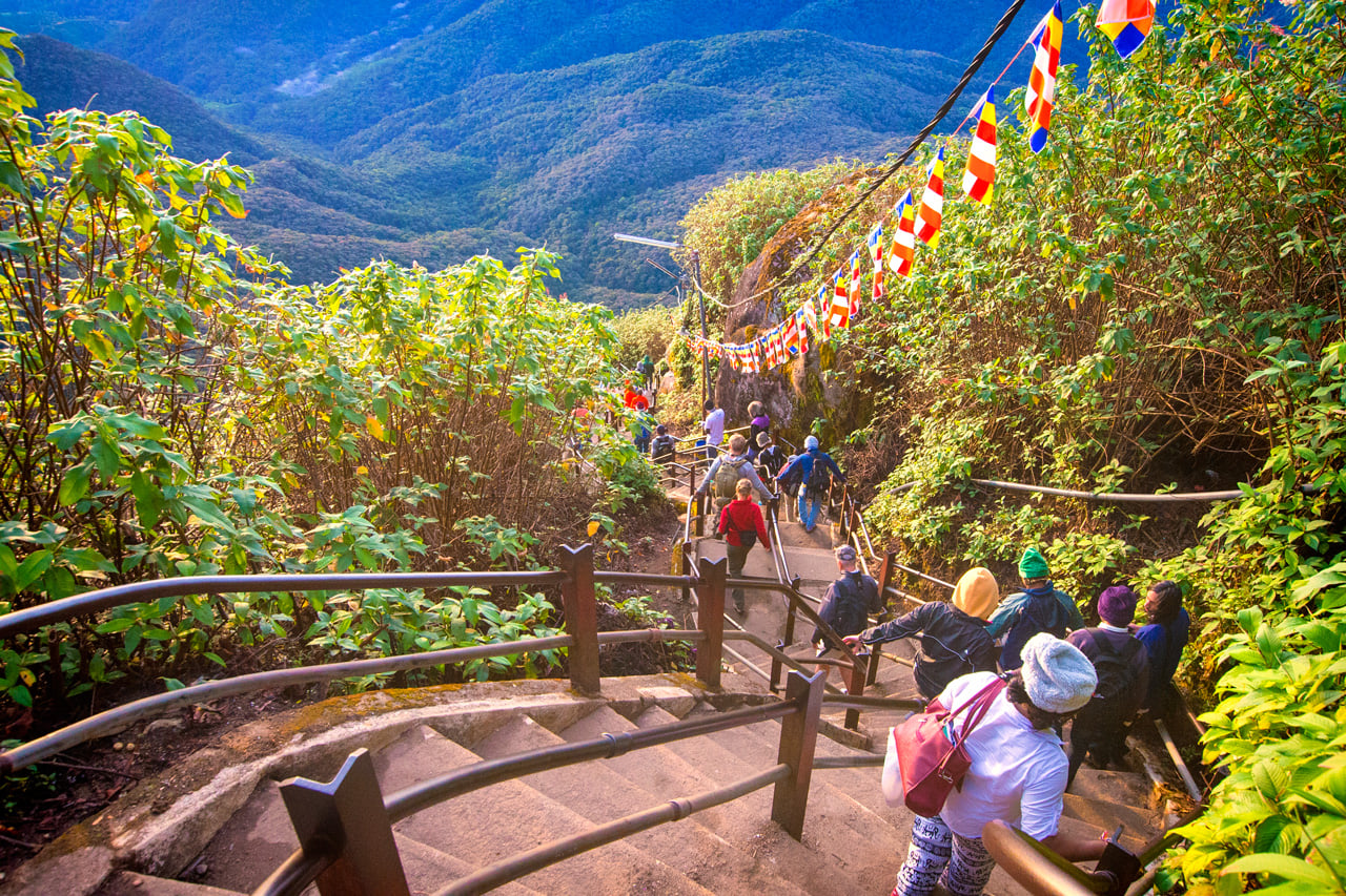 SAFARI ADAM'S PEAK 4