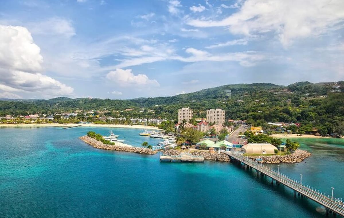 Sightseen tour and Souvenir shopping with private transportation in Montego Bay