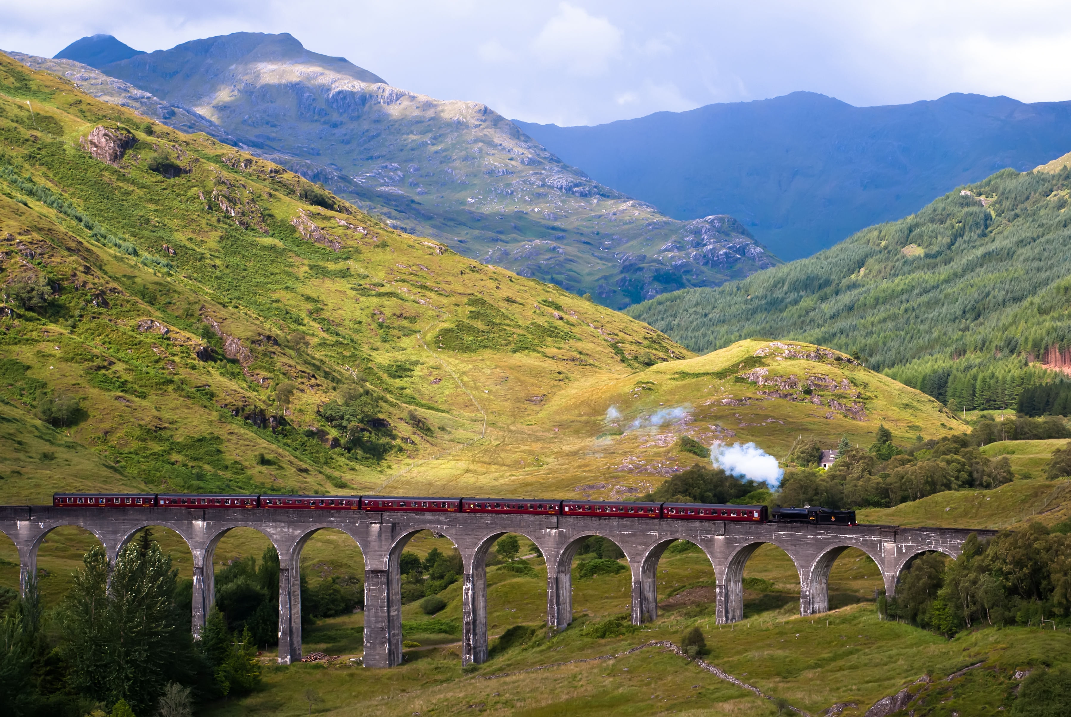 3 Day : Isle of Skye and The Highlands Tour with the Jacobite Steam Train (B&B Room with twin beds)