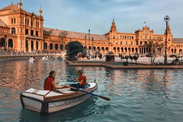 Private Full Day Cultural Tour of Seville with Photoshoot